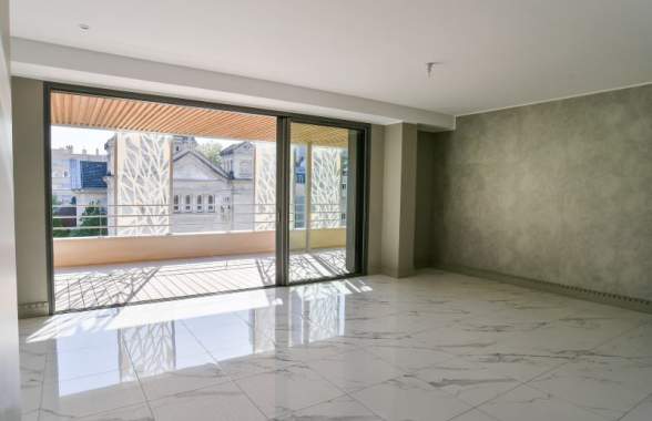Le Cent 28